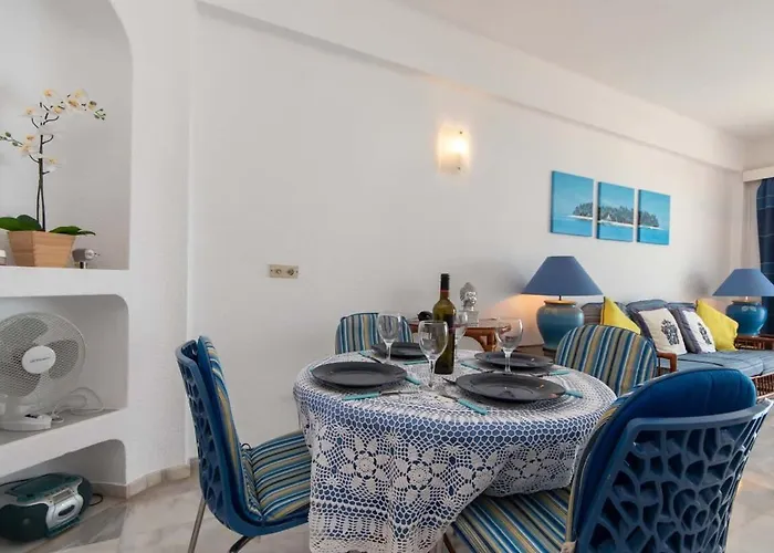 Club Atlantis 89 - Two Bed *