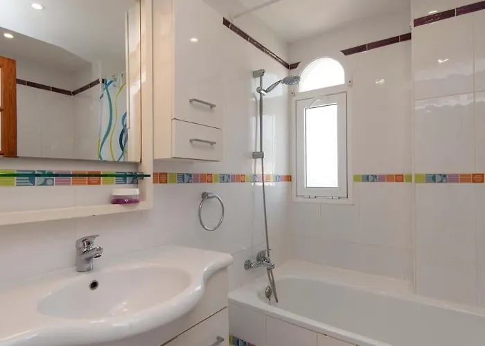 Club Atlantis 89 - Two Bed